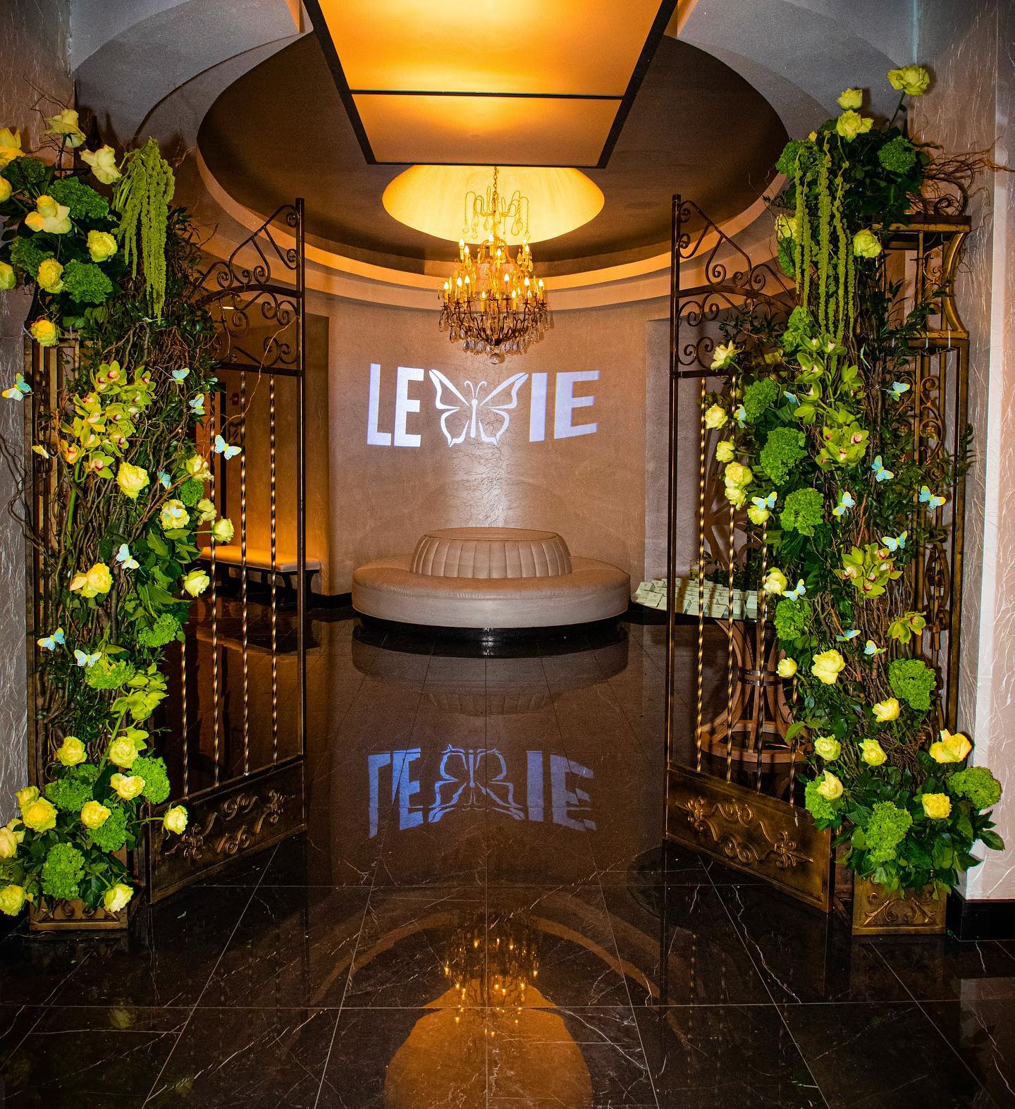 LE🦋 START HERE 🌳
@debbiehartcelebrations
#debbiehartcelebrations
#eventdesign#eventdecor #eventproducer#luxuryevents #party#longisland #newyork#eventplanner #eventcoordinator #nothingshouldbeordinary #partyperfection #partyplanner #eventcoordinator #mitzvahlife #celebrations #weddings #eventstylist #designer #partydecoration #creativeconcepts #producersoffineevents #memoriesforlife #letscelebrate #butterflytheme